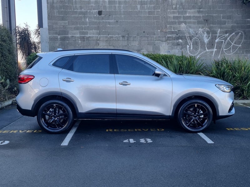 2025 MG HS PHEV Essence BLACK EDITION !! image 2