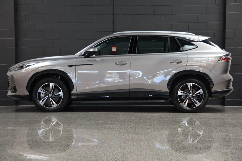 2025 MG HS PHEV Excite image 4