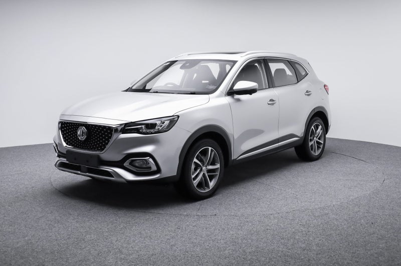 2025 MG HS Plus EV Essence image 3
