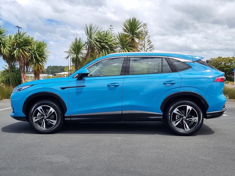 2025 MG HS Vibe 1.5 Petrol / 7 Sp Auto image 3