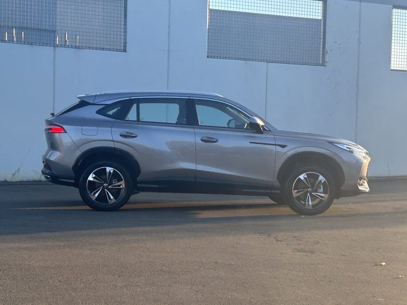 2025 MG HS Vibe New Model Vibe 1.5Pt/7At image 2