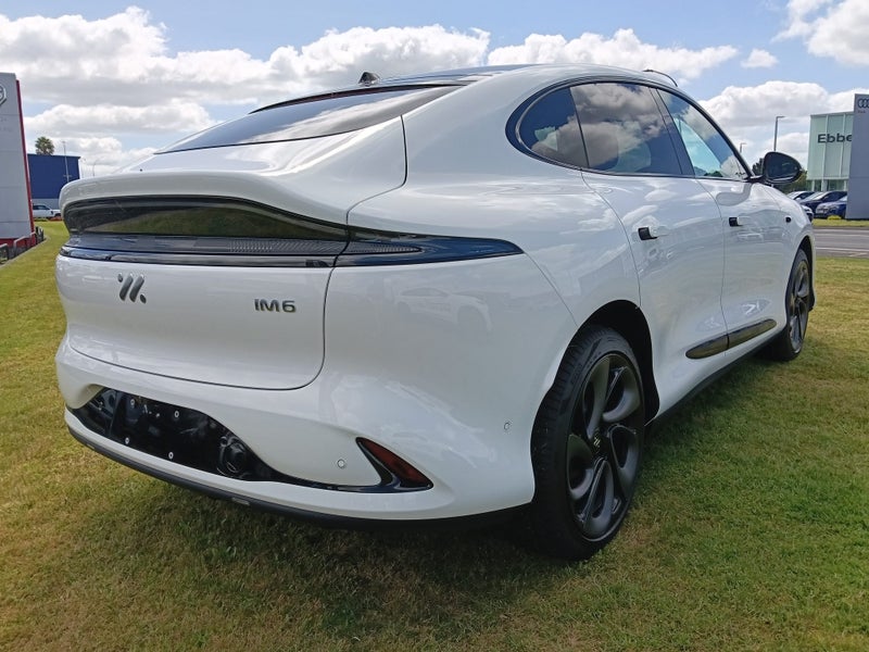 2025 MG IM6 100 Platinum image 4