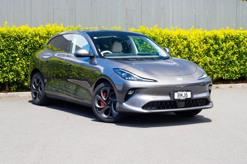 2025 MG IM6 100 RWD Platinum 100Kwh/Ev image 1