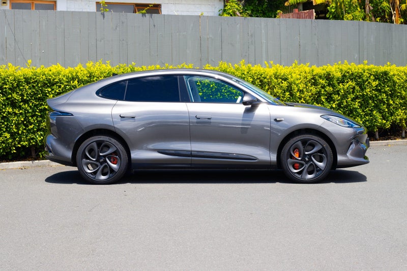 2025 MG IM6 100 RWD Platinum 100Kwh/Ev image 2