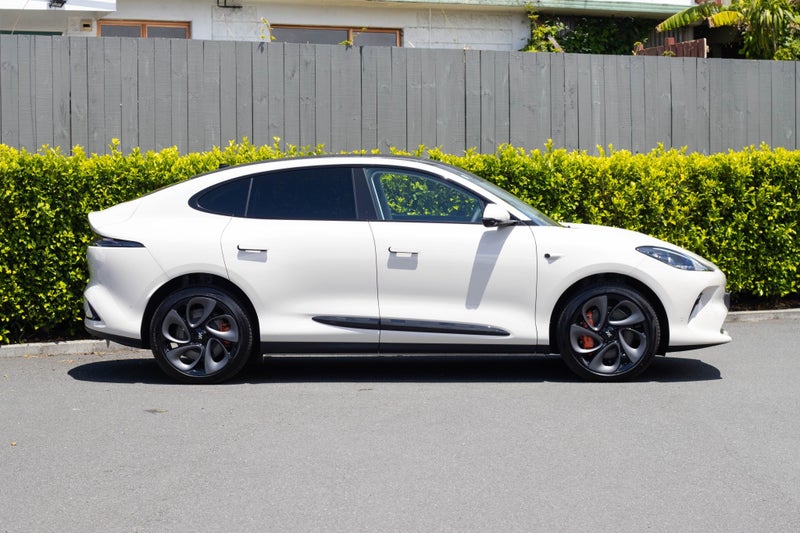 2025 MG IM6 100 RWD Platinum 100Kwh/Ev image 2