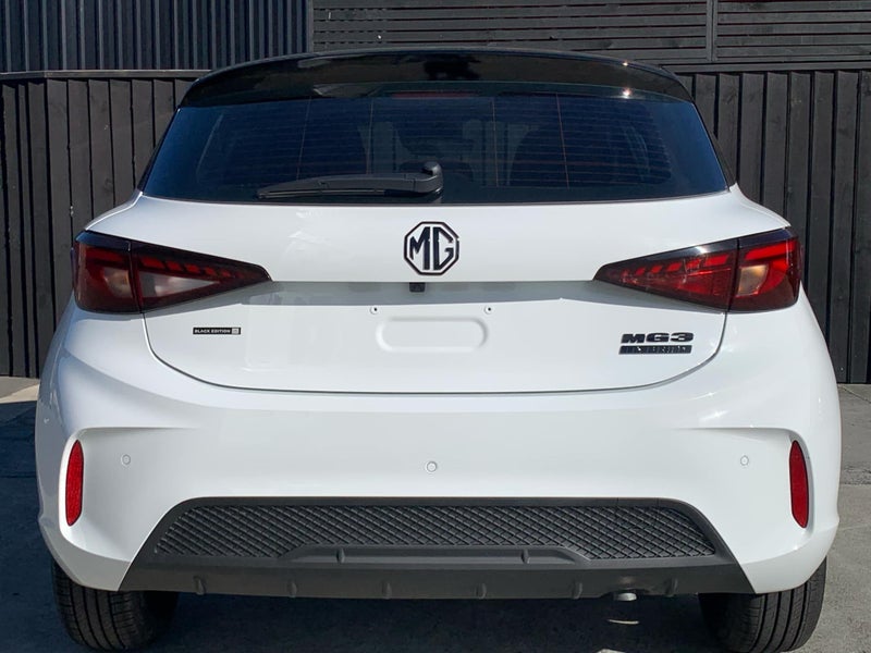 2025 MG MG3 Essence Hybrid Black Edition image 5