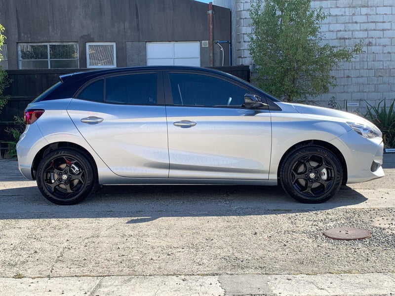 2025 MG MG3 Essence Hybrid Black Edition image 2
