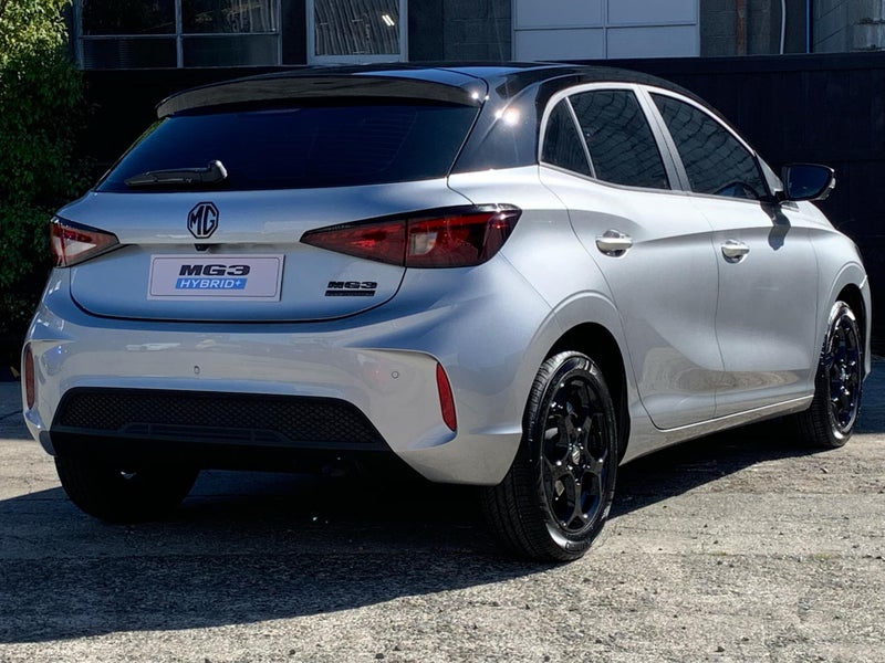 2025 MG MG3 Essence Hybrid Black Edition image 3