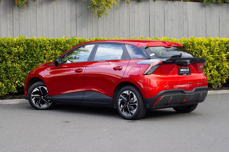 2025 MG MG4 51kWh RWD Excite image 3