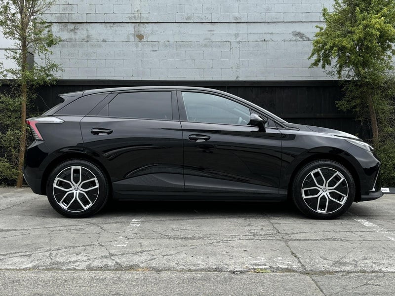 2025 MG MG4 Essence LONG RANGE 77KWH/EV image 2