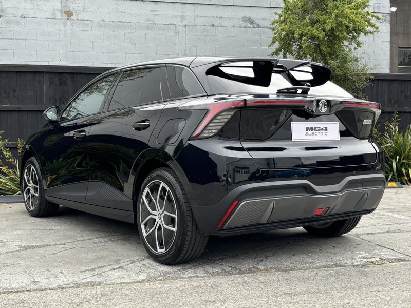 2025 MG MG4 Essence LONG RANGE 77KWH/EV image 4