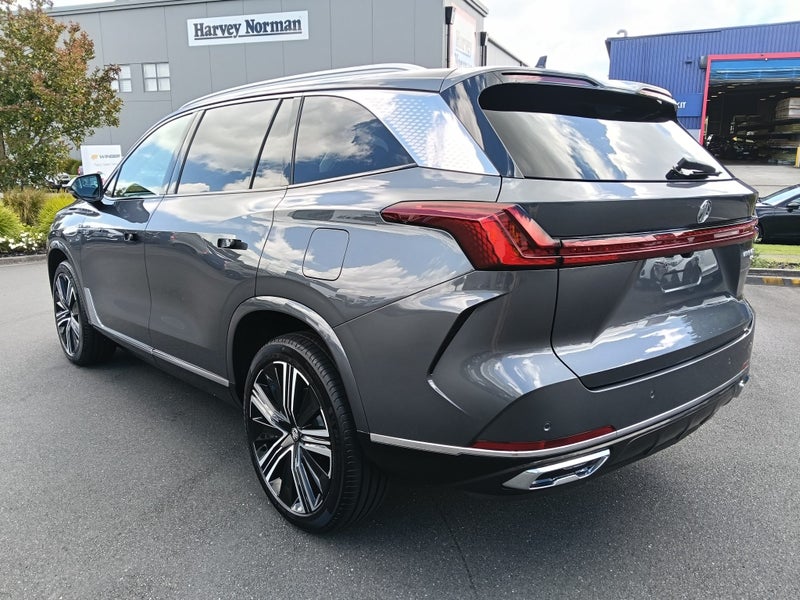 2025 MG QS 2.0T Essence 4WD Auto image 3