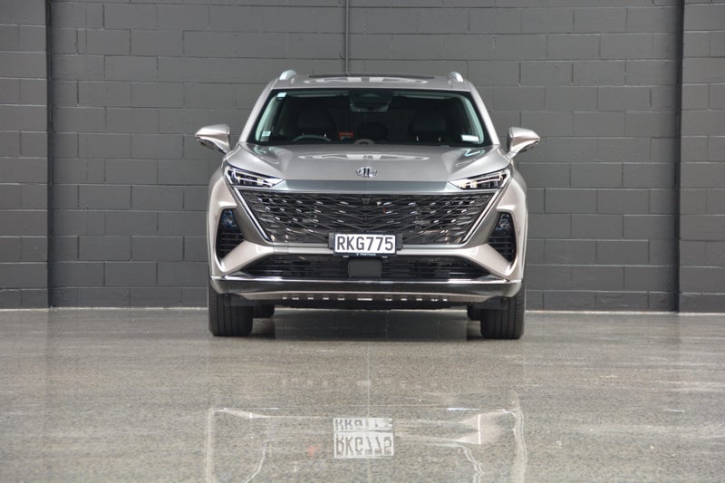 2025 MG QS Essence 2.0T Petrol image 2