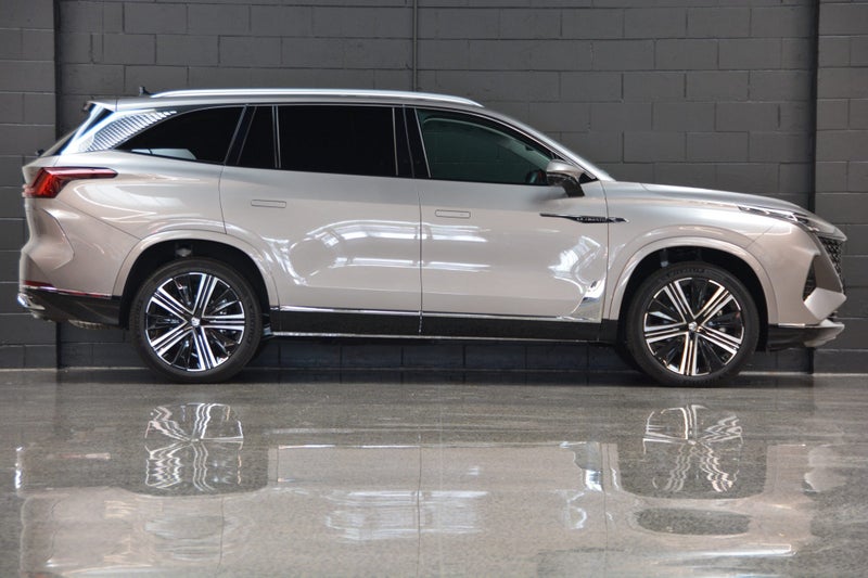 2025 MG QS Essence 2.0T Petrol image 3