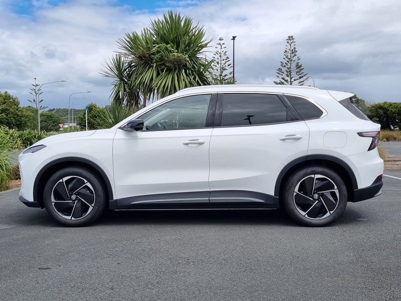 2025 MG S5 Essence 125Kwh/Ev/At image 3