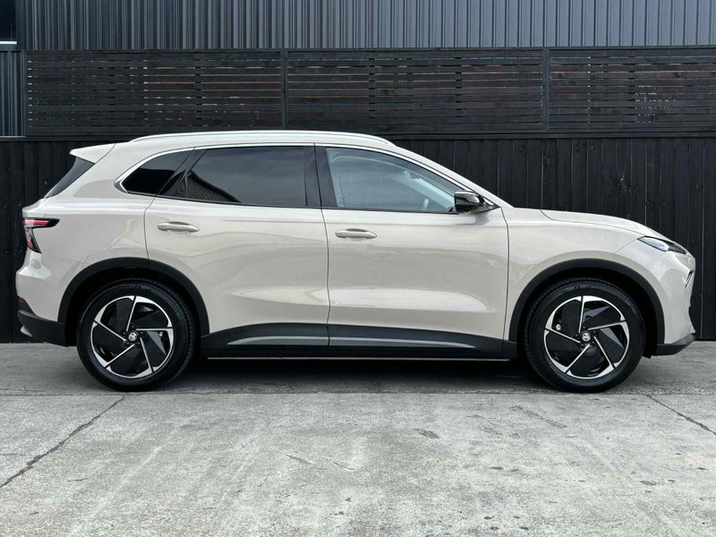 2025 MG S5 Essence 62KwH image 2