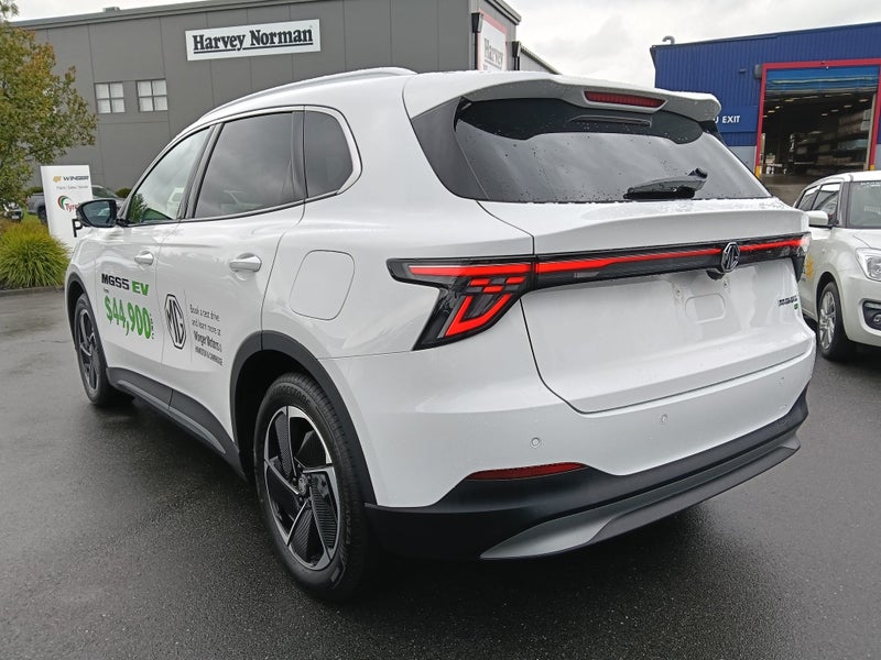 2025 MG S5 Essence EV 62kwk image 4