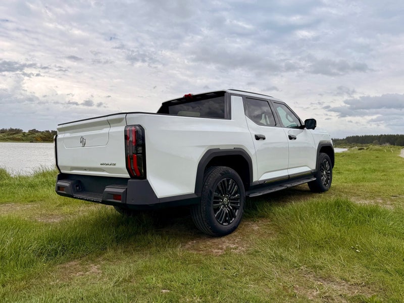 2025 MG U9 Explore Pro 2.5Dt 4WD image 3