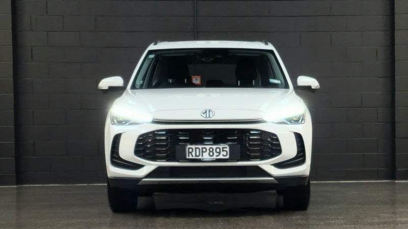 2025 MG ZS Essence 1.5Pht/3Hd image 2