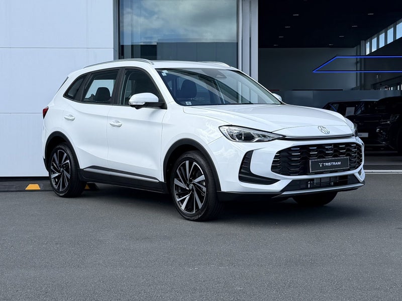 2025 MG ZS Essence Turbo image 1