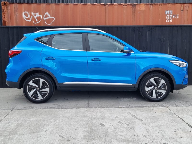 2025 MG ZS EV Essence LONG RANGE 72.6KWH image 2