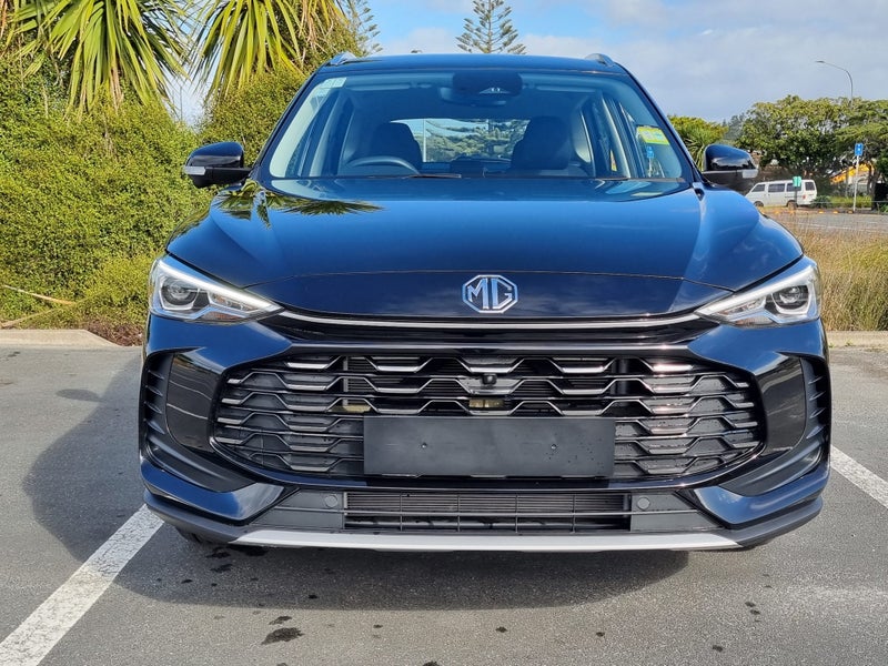 2025 MG ZS Excite 1.5 Petrol Hybrid image 2