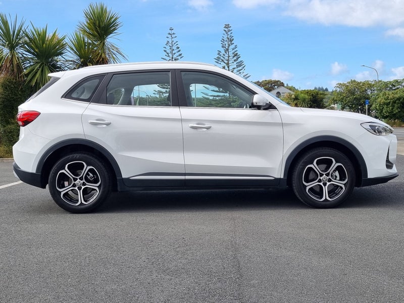 2025 MG ZS Excite 1.5Pht/3Hd image 4