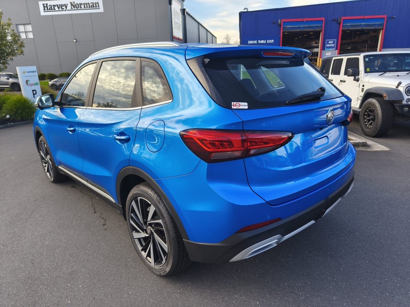 2025 MG ZS HEV Essence image 2
