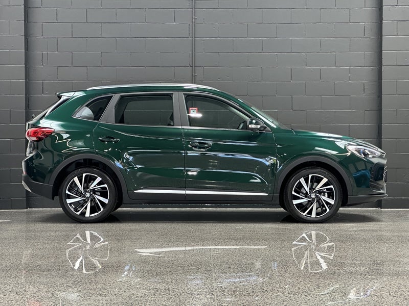 2025 MG ZS HEV Essence image 3