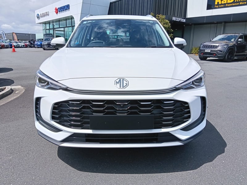 2025 MG ZS HEV Essence image 2