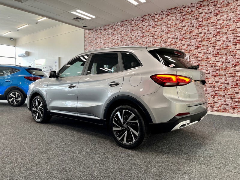 2025 MG ZS Hybrid+ Essence image 4