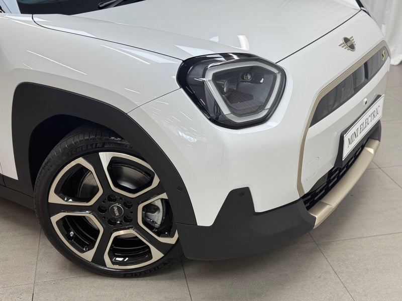 2025 MINI Aceman Aceman SE Favoured image 4