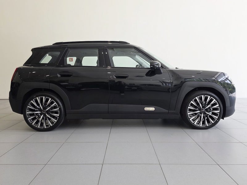 2025 MINI Aceman E image 3