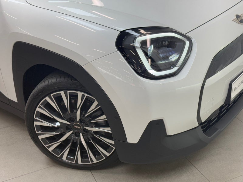 2025 MINI Aceman E Classic image 2