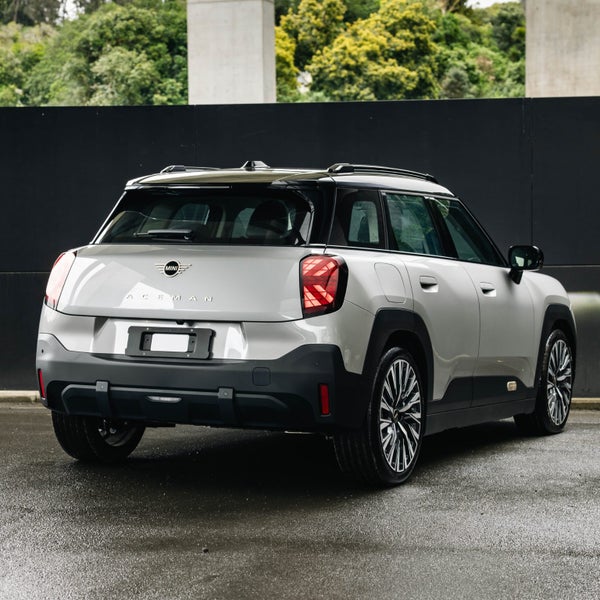 2025 MINI Aceman E Classic image 2