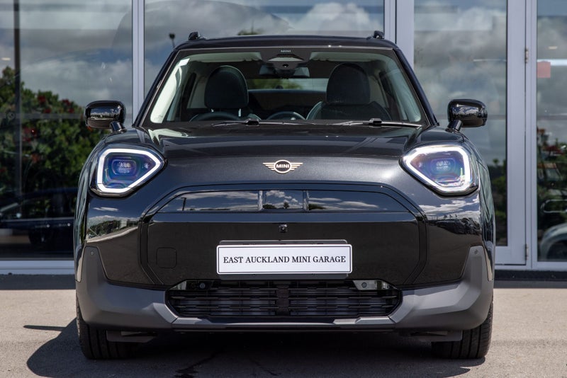 2025 MINI Aceman E full Electric Classic image 2