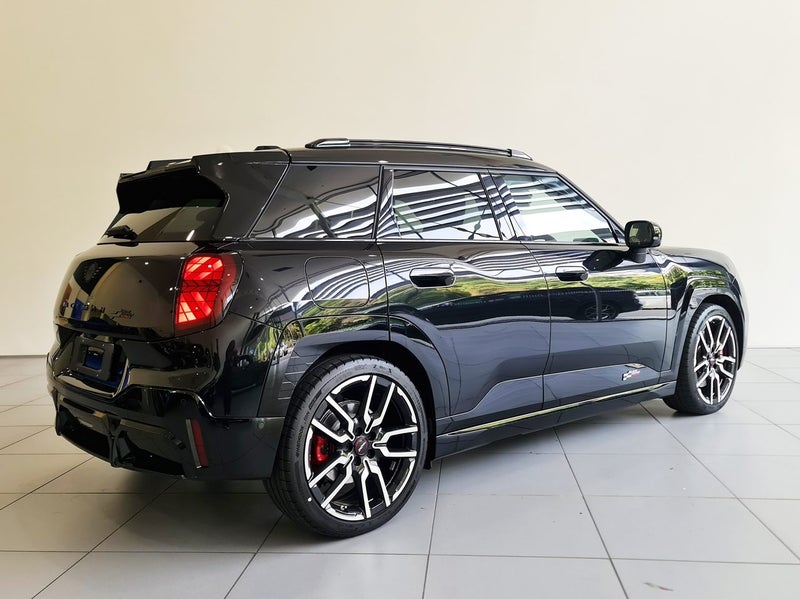 2025 MINI Aceman JCW E Favoured image 4