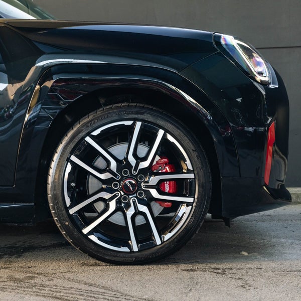 2025 MINI Aceman JCW Favoured image 5