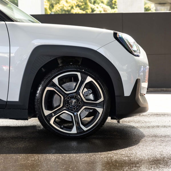 2025 MINI Aceman SE Favoured image 5