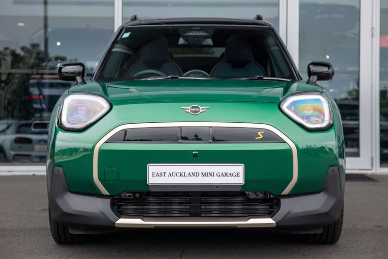 2025 MINI Aceman SE Full electric Favoured image 2