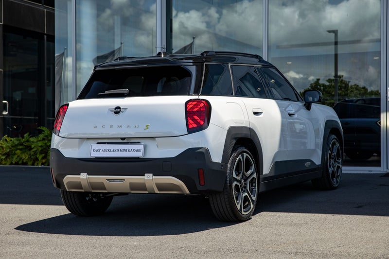 2025 MINI Aceman SE Full electric Favoured image 4