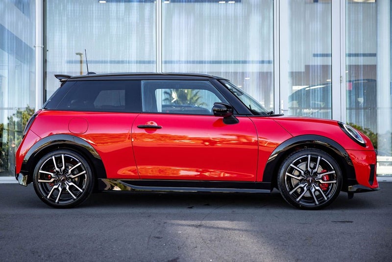 2025 MINI Cooper JCW 3 Door Favoured image 3