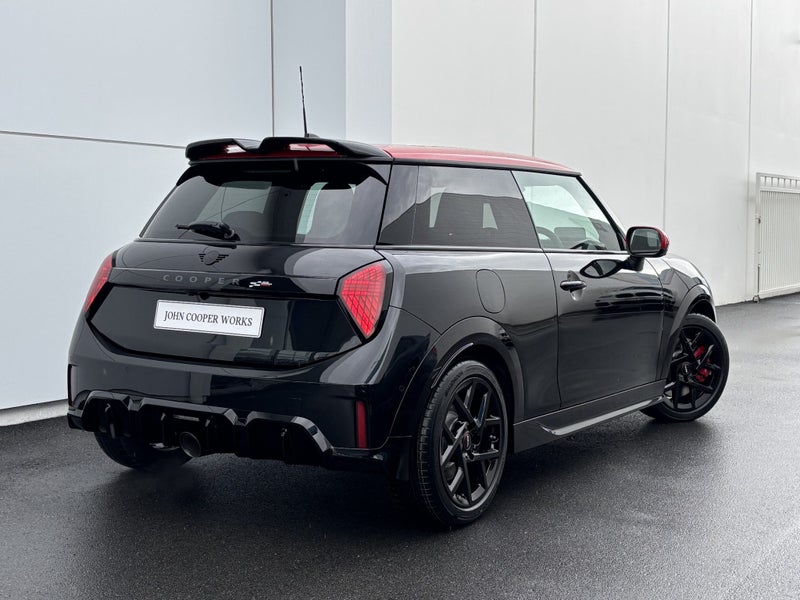 2025 MINI Cooper JCW 3-Door Hatch image 2