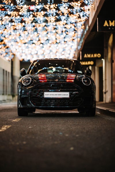 2025 MINI Cooper S 3 door JCW Sport image 2