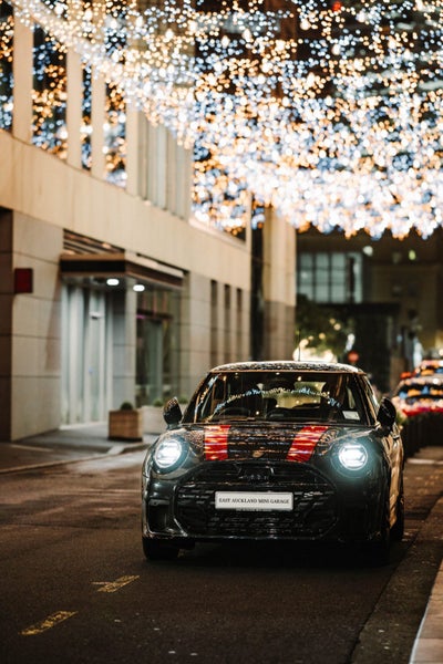 2025 MINI Cooper S 3 door JCW Sport image 3