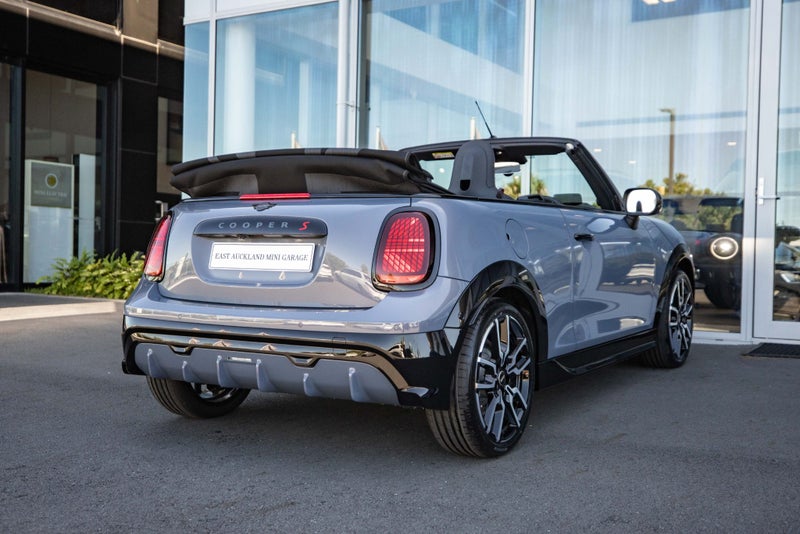 2025 MINI Cooper S Convertible JCW Sports image 5