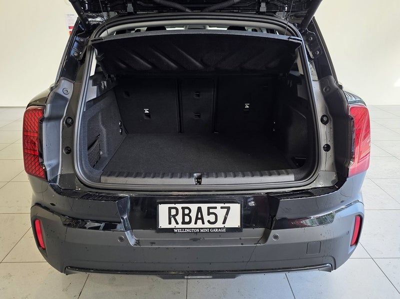 2025 MINI Countryman C Core image 4