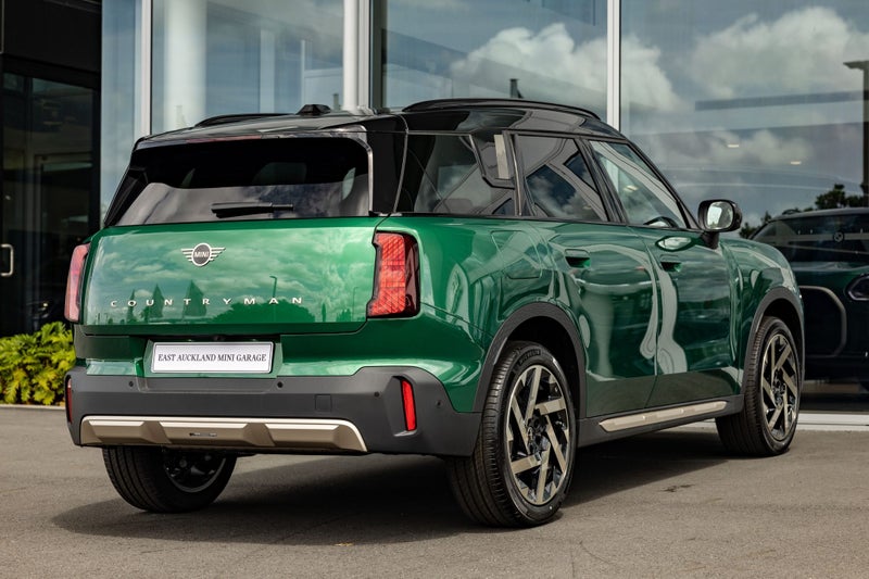 2025 MINI Countryman C Favoured image 4