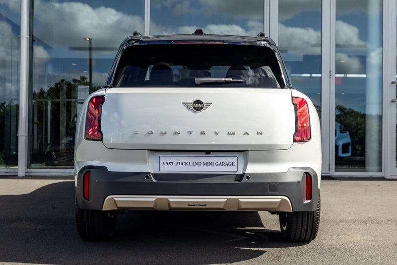 2025 MINI Countryman C Favoured image 5
