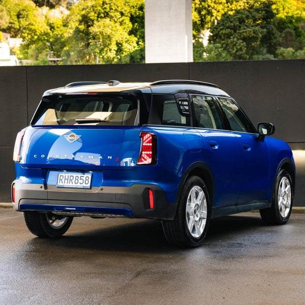 2025 MINI Countryman Cooper S Classic image 2